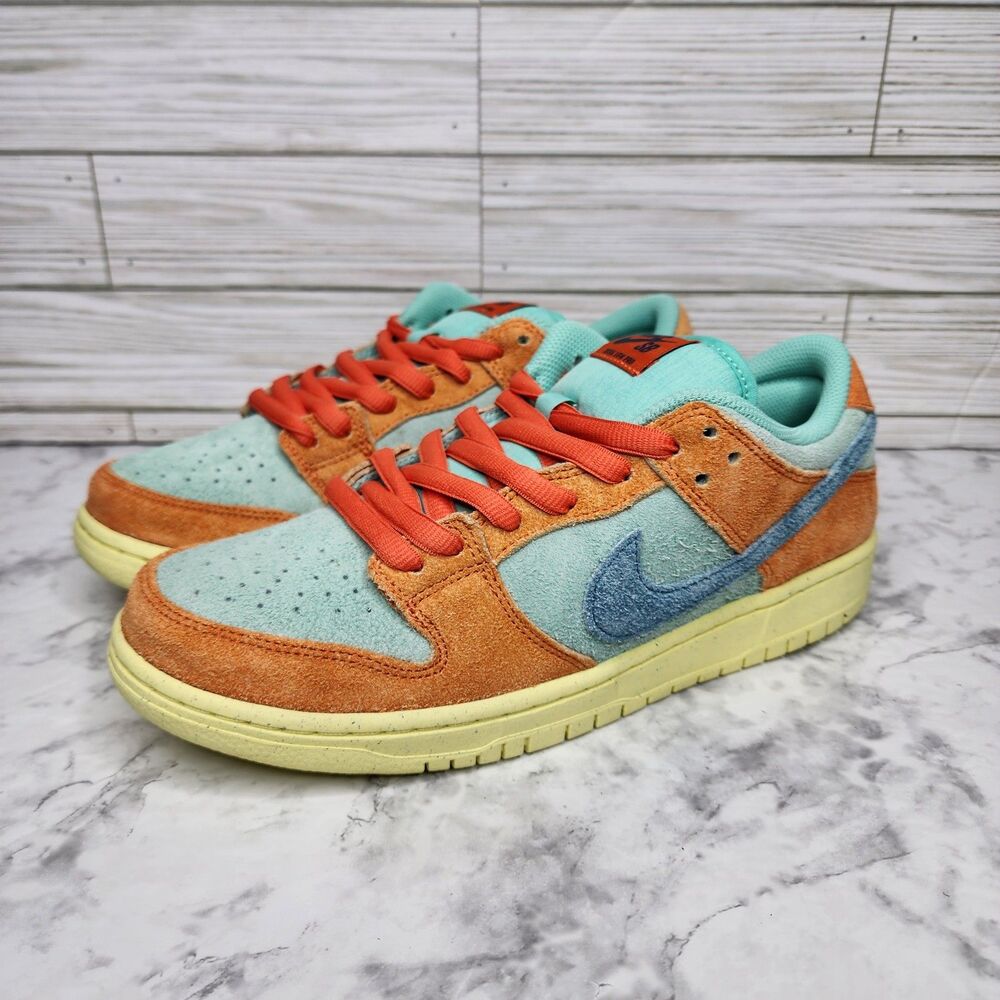 Nike SB Dunk Low Orange Emerald Rise Sneakers Men’s 9 New in Box